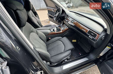 Седан Audi A8 2013 в Одесі