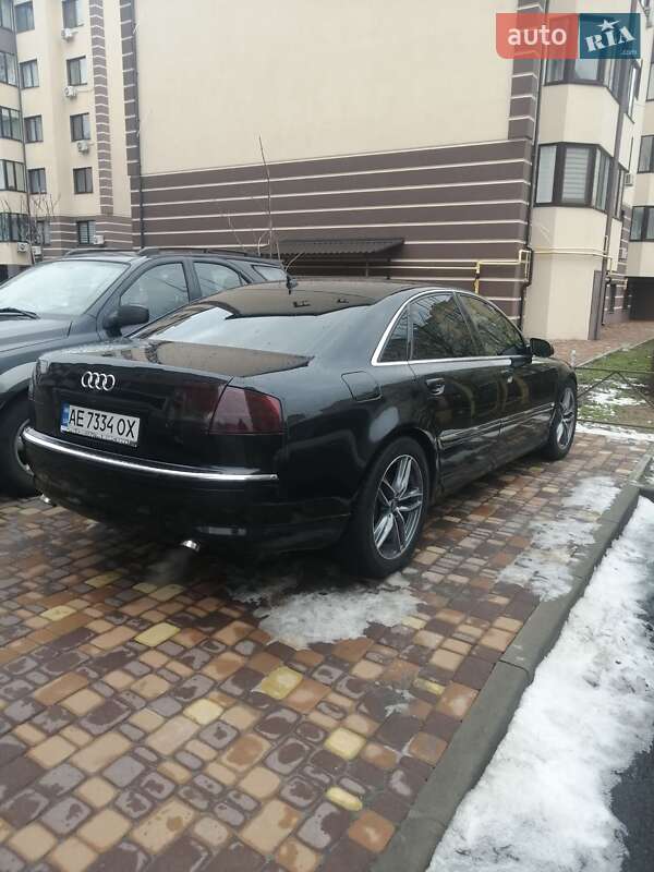 Седан Audi A8 2005 в Киеве