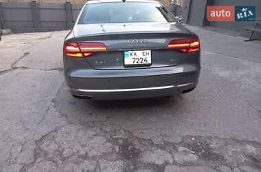 Седан Audi A8 2015 в 
