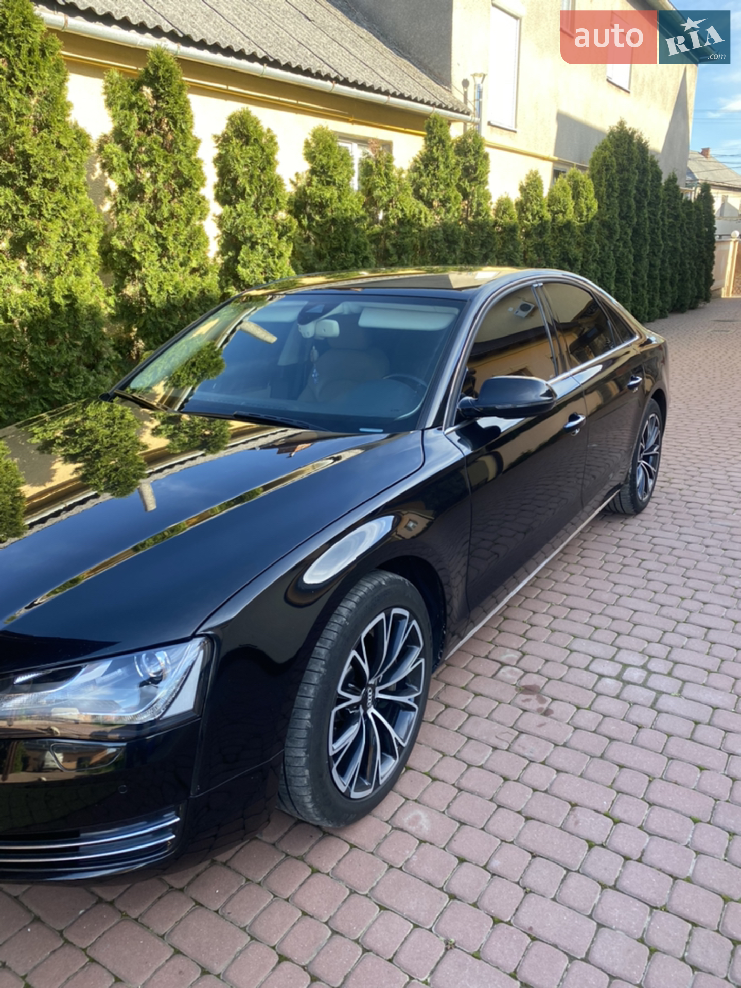 2010 Audi A8 - мініатюра 3