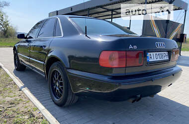 Седан Audi A8 1998 в Ржищеві