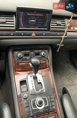 Седан Audi A8 2003 в 