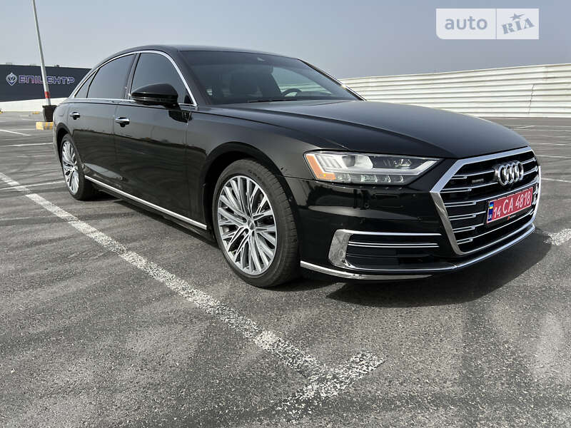 Седан Audi A8 2019 в Львові