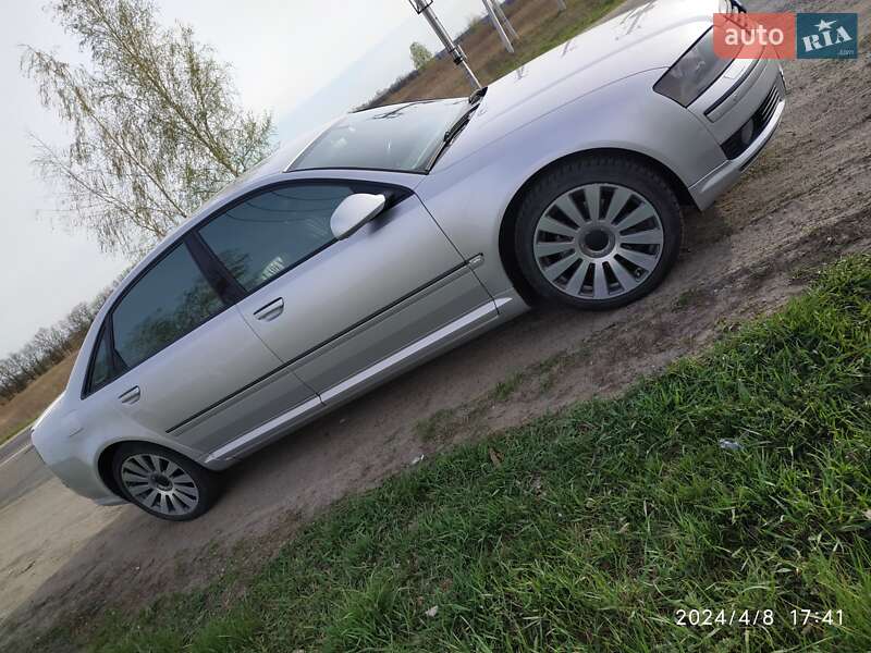 Седан Audi A8 2004 в Києві