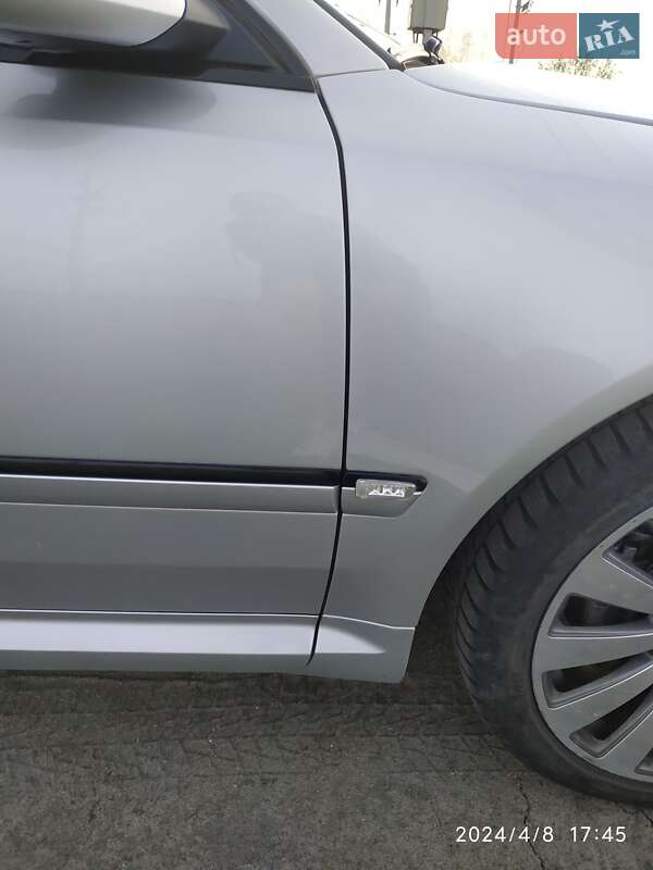 Седан Audi A8 2004 в Києві