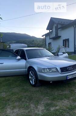 Седан Audi A8 2001 в Верховине