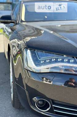 Седан Audi A8 2013 в Киеве