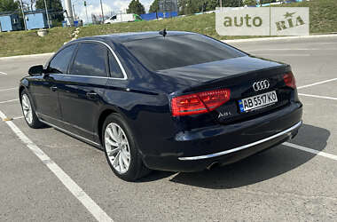 Седан Audi A8 2013 в Виннице
