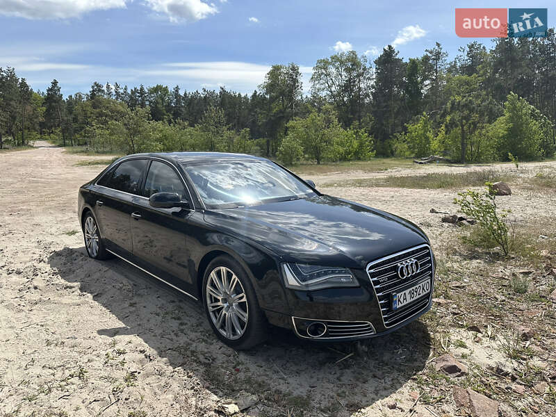 Седан Audi A8 2012 в Києві