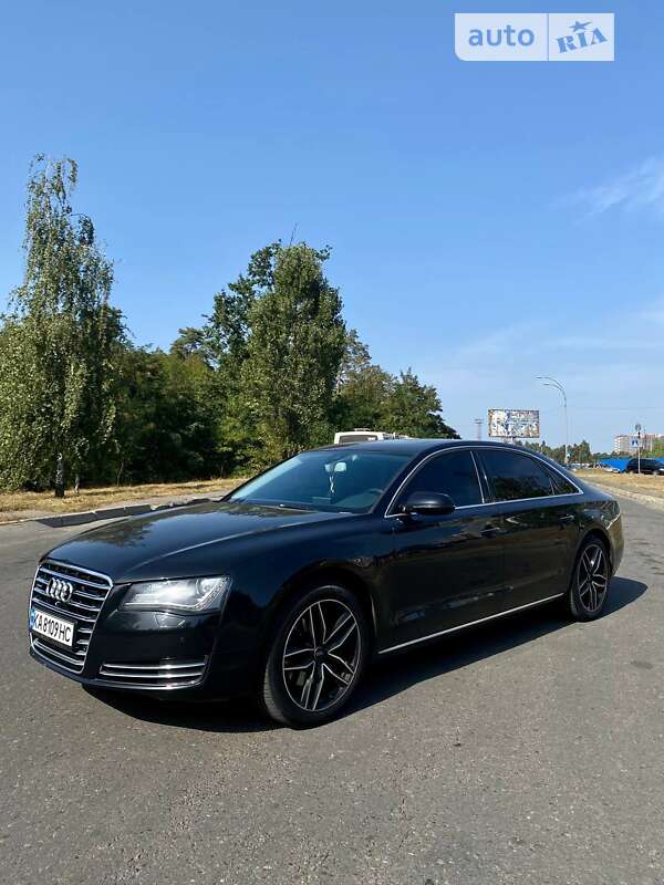 Седан Audi A8 2012 в Чернигове