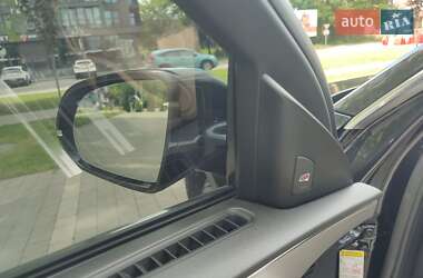 Седан Audi A8 2013 в Ужгороде