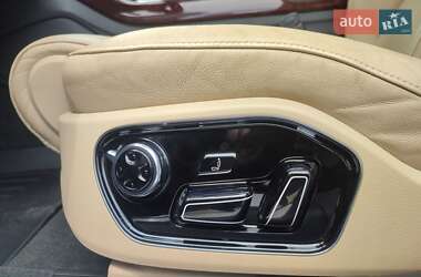 Седан Audi A8 2013 в Ужгороде