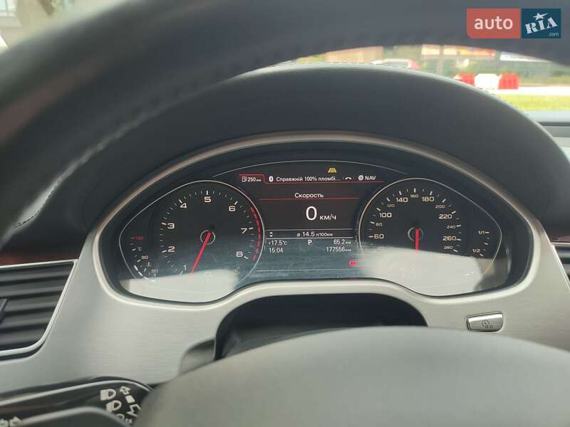 Седан Audi A8 2013 в Ужгороде