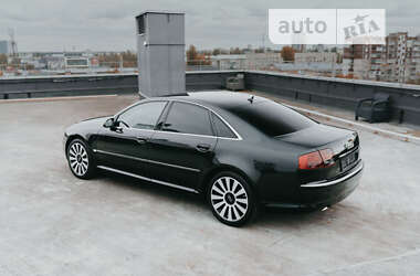 Седан Audi A8 2005 в Киеве