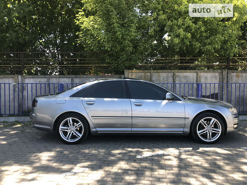 Седан Audi A8 2009 в Копичинці