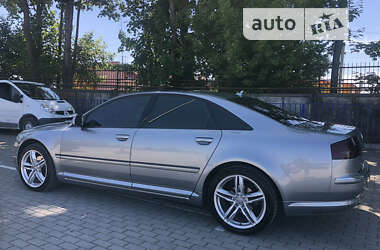 Седан Audi A8 2009 в Копычинце