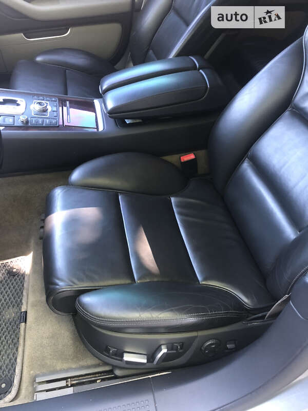 Седан Audi A8 2009 в Копичинці