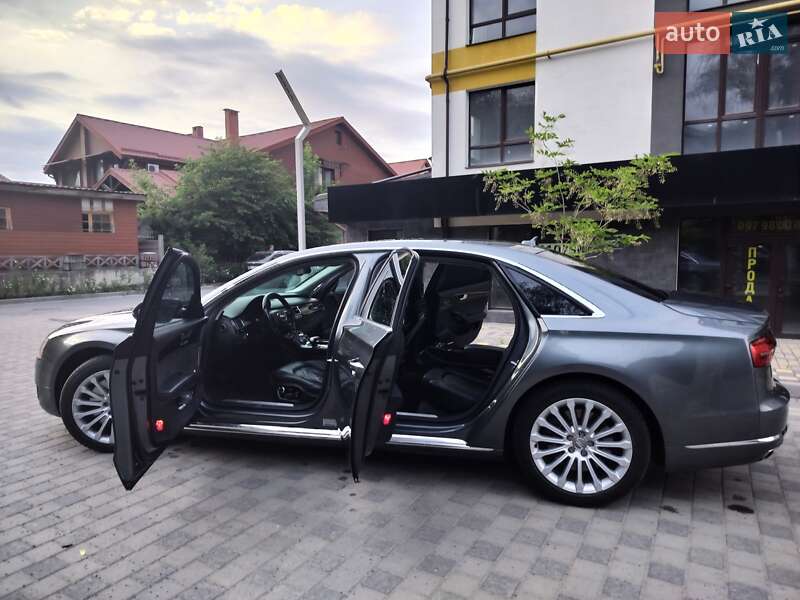 Седан Audi A8 2015 в Ивано-Франковске
