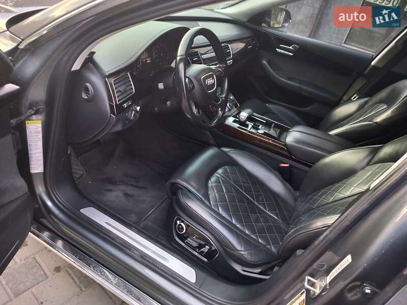 Седан Audi A8 2015 в Ивано-Франковске
