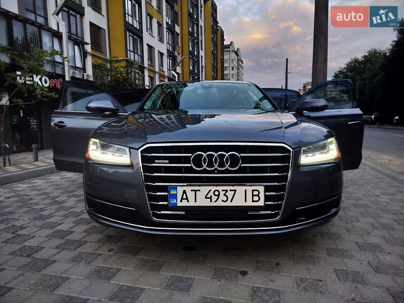 Седан Audi A8 2015 в Ивано-Франковске