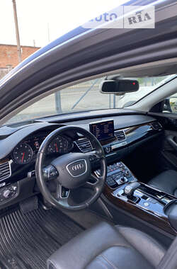 Седан Audi A8 2014 в Рівному