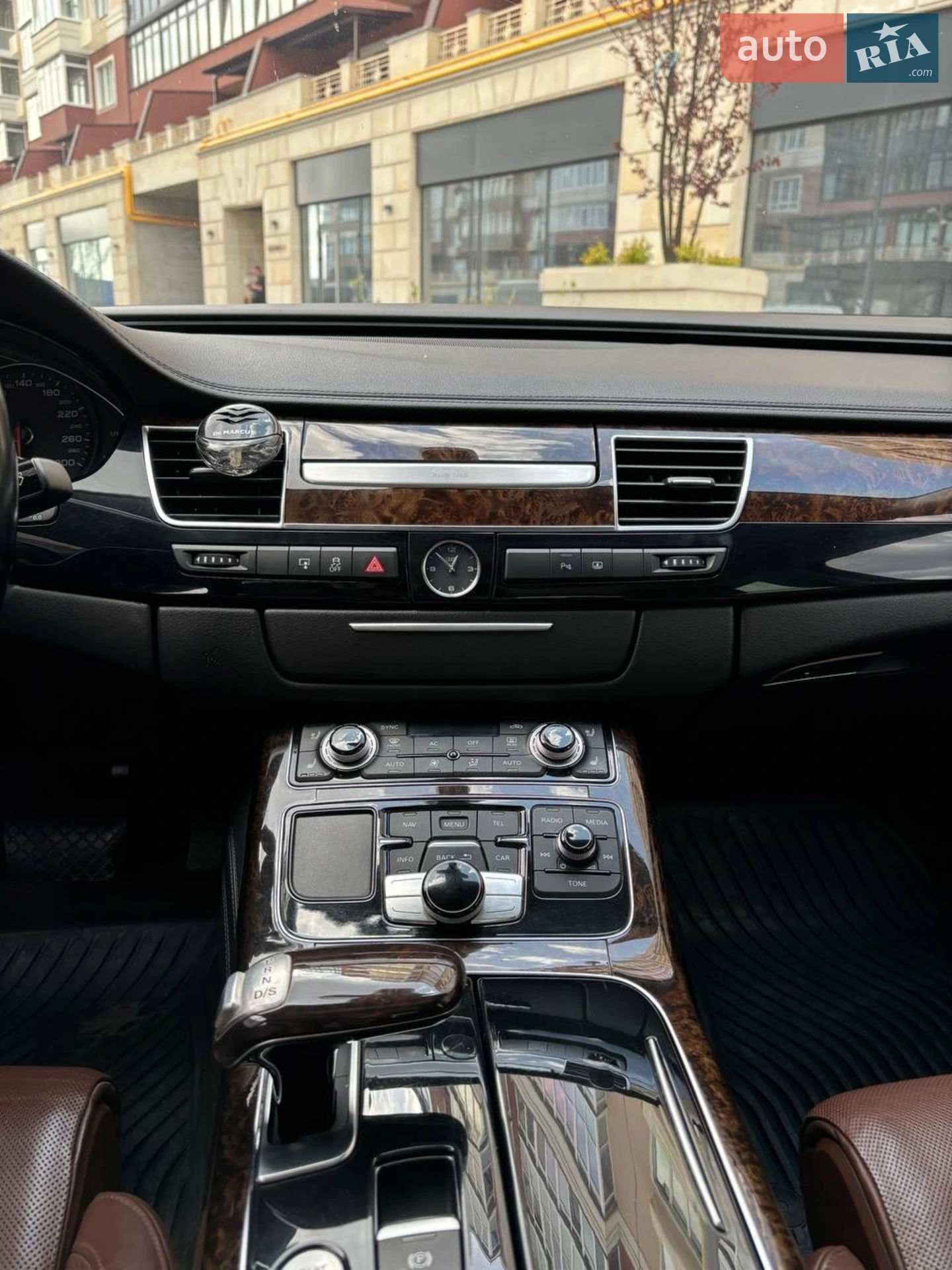 2011 Audi A8 - мініатюра 20