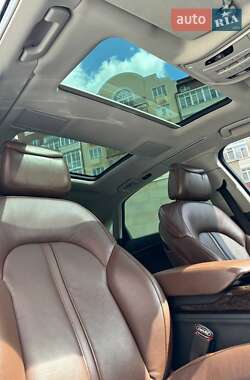 Седан Audi A8 2011 в 