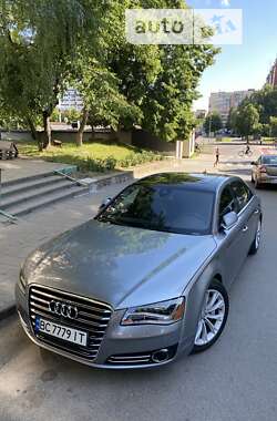 Седан Audi A8 2013 в Львове