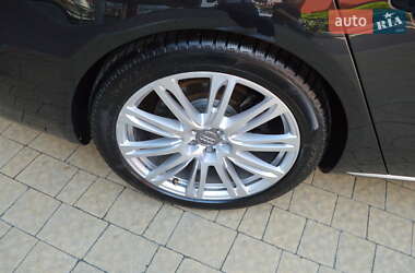 Седан Audi A8 2012 в 