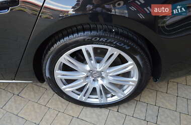 Седан Audi A8 2012 в 