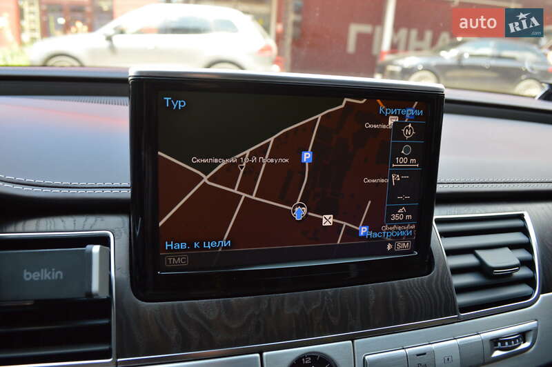 Седан Audi A8 2012 в Львове