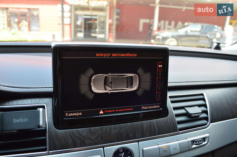 Седан Audi A8 2012 в Львове