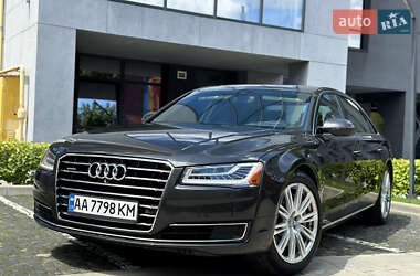 Седан Audi A8 2015 в 