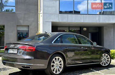 Седан Audi A8 2015 в 