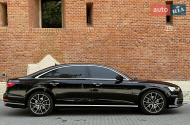Седан Audi A8 2020 в Львові
