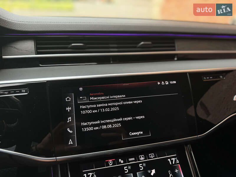 Седан Audi A8 2020 в Львові