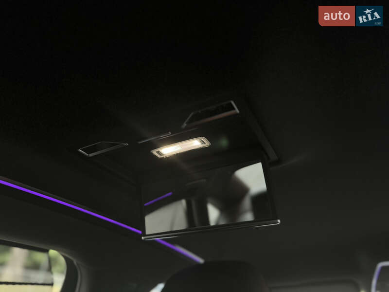 Седан Audi A8 2020 в Львові