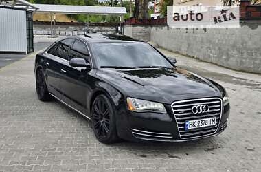 Седан Audi A8 2012 в Ровно