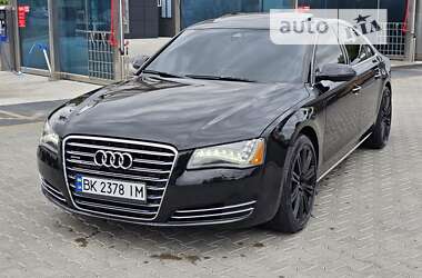 Седан Audi A8 2012 в Ровно