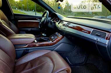 Седан Audi A8 2012 в Ровно