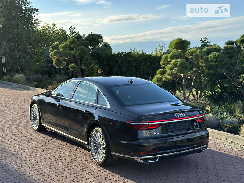 Седан Audi A8 2018 в 