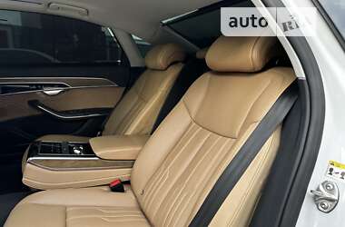 Седан Audi A8 2018 в Киеве