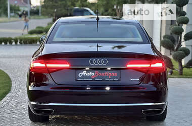 Седан Audi A8 2015 в 