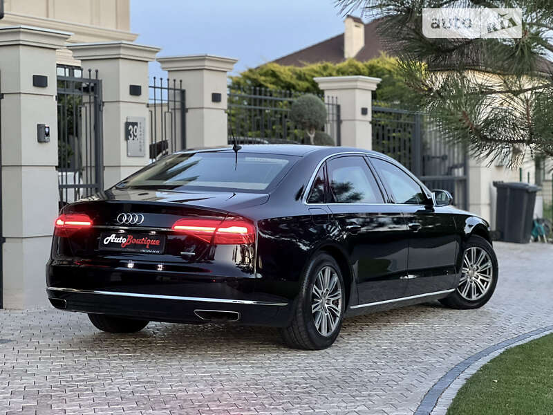 Седан Audi A8 2015 в Одессе
