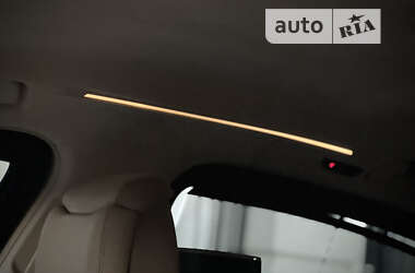 Седан Audi A8 2015 в 