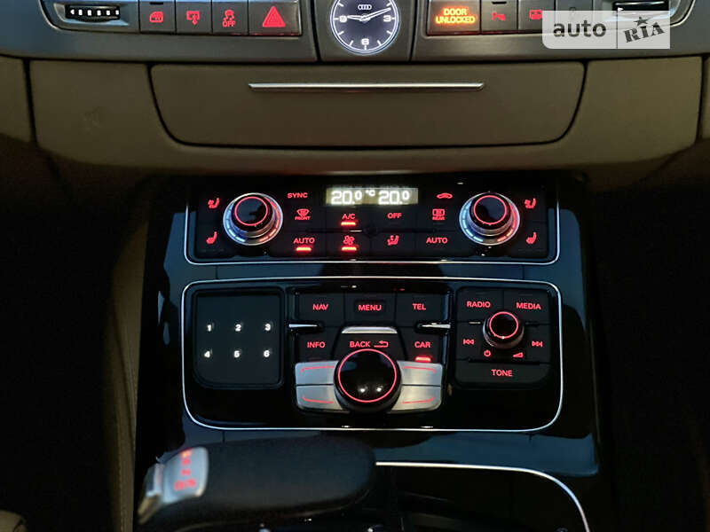 Седан Audi A8 2015 в Одессе