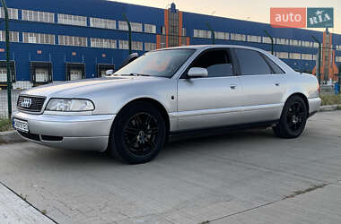 Седан Audi A8 1995 в 