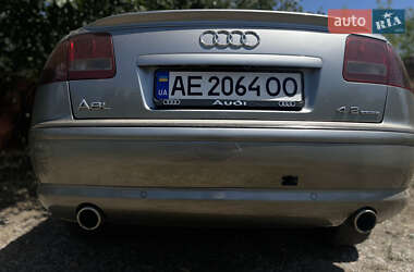 Седан Audi A8 2004 в Кривом Роге