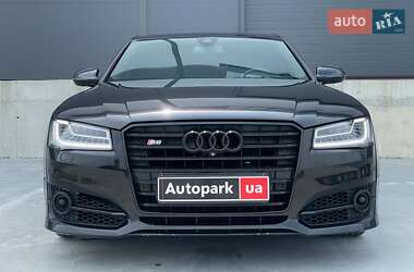 Седан Audi A8 2015 в Львове