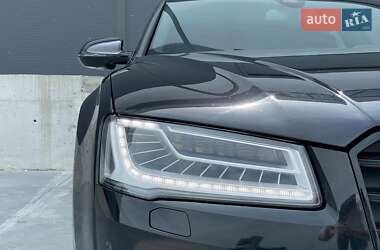 Седан Audi A8 2015 в Львове